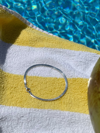 LINE BRACELET
