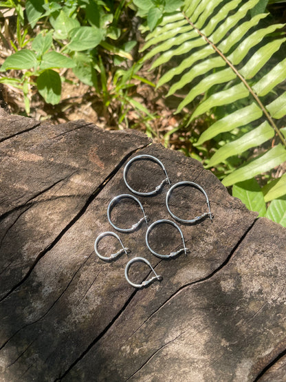 SLIM RING EARRING