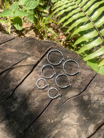 SLIM RING EARRING