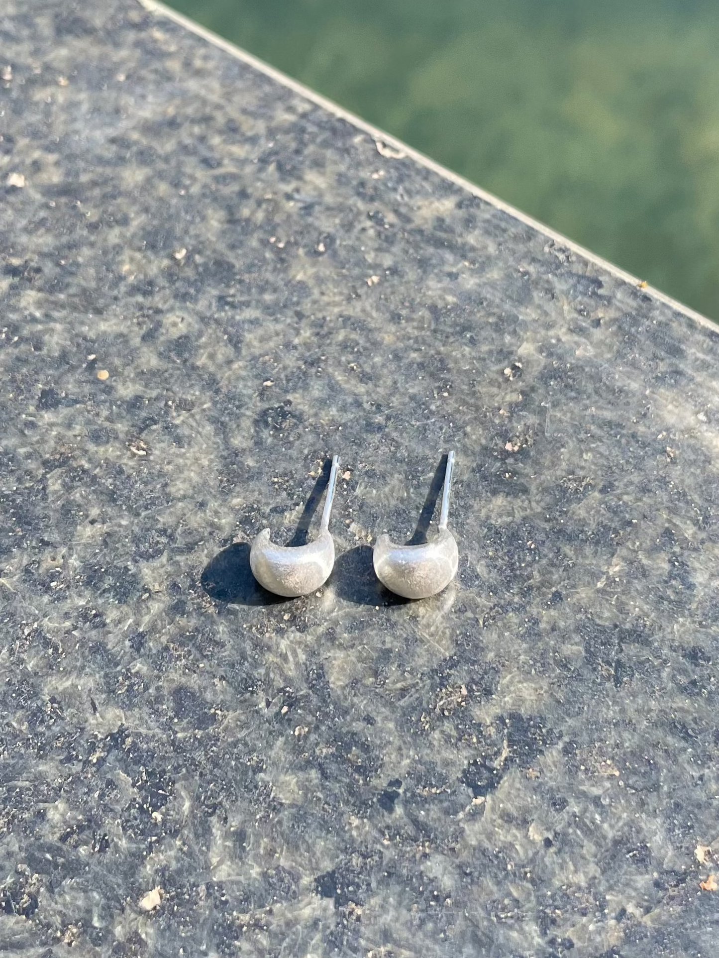 SANDY EARRING