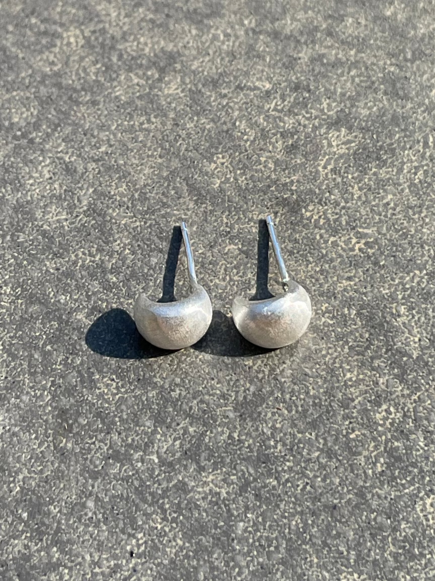 SANDY EARRING